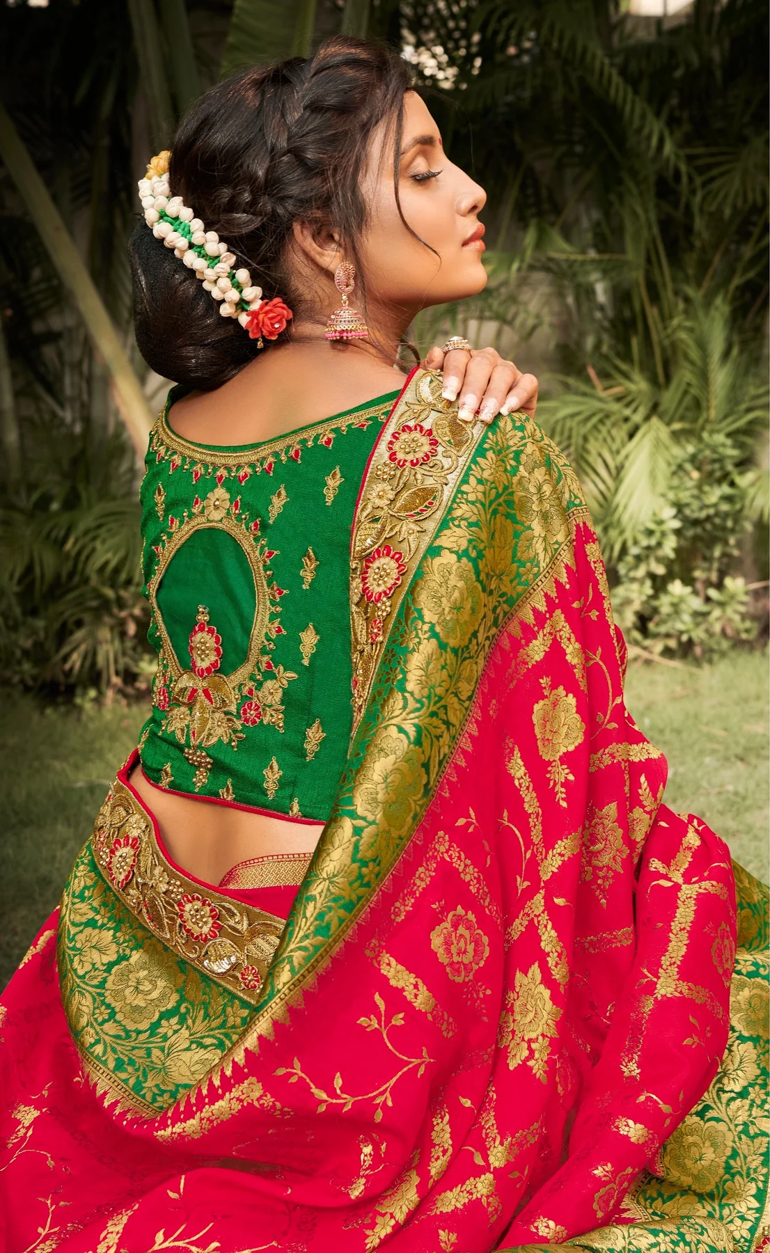 Pink Colour Silk Embroidered Saree - Image 2